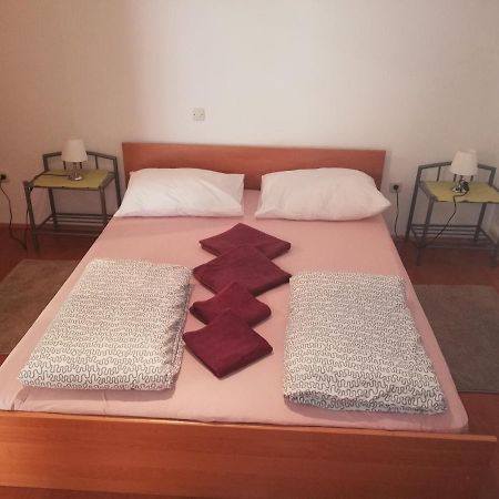Vito Apartment Pula Ngoại thất bức ảnh