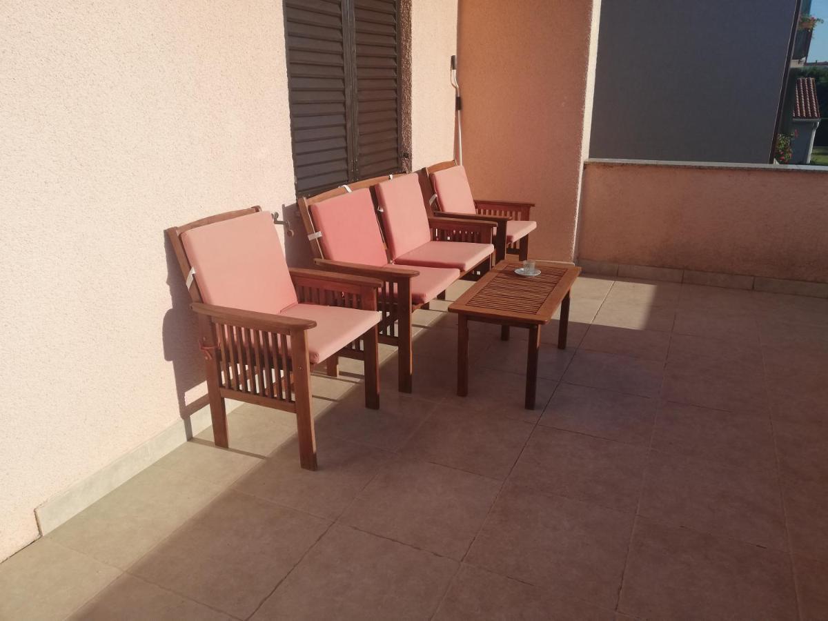 Vito Apartment Pula Ngoại thất bức ảnh